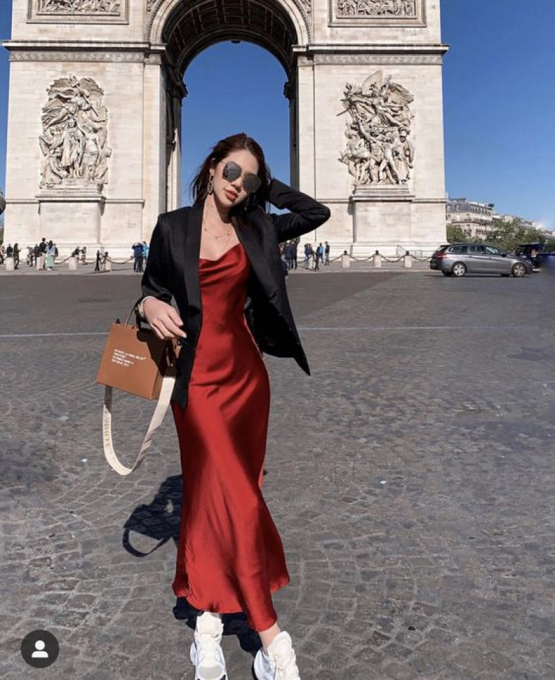 Slip Dress And Blazer Fashion Tips Black Wool Coat, Paris: women's clothing,  electric blue,  wedding dress,  formal wear,  evening gown  