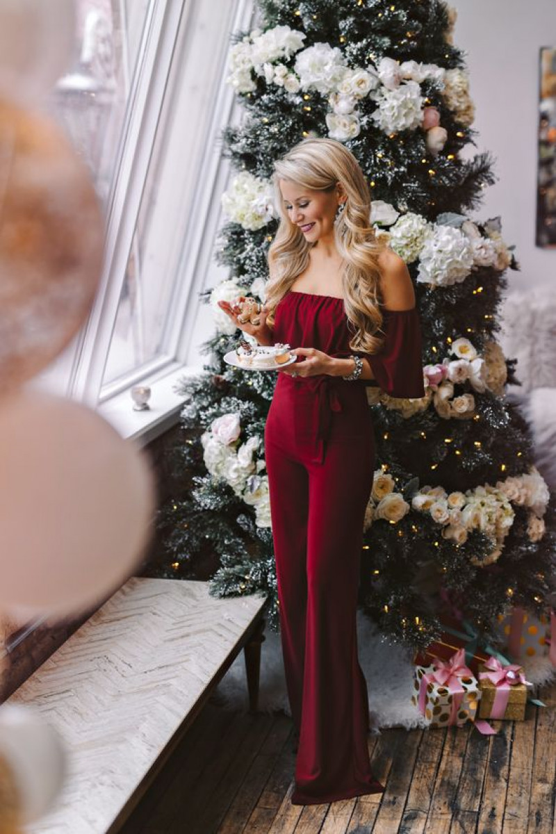 Maroon Suit Outfit for Perfect Christmas Party Night: party dress,  formal wear,  christmas tree,  christmas ornament,  london christmas party dress  