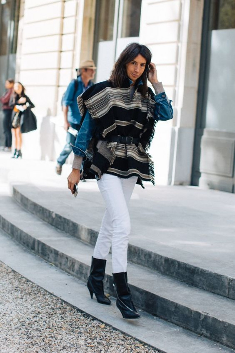 White Pants Black Boots Outfit Trends With Jackets And Coat, Jeans: 