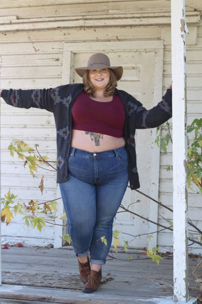 Outfit inspiration with top, denim, jeans, t-shirt, crop top: plus size crop top,  plus-size clothing,  crop top,  high-rise,  sun hat  