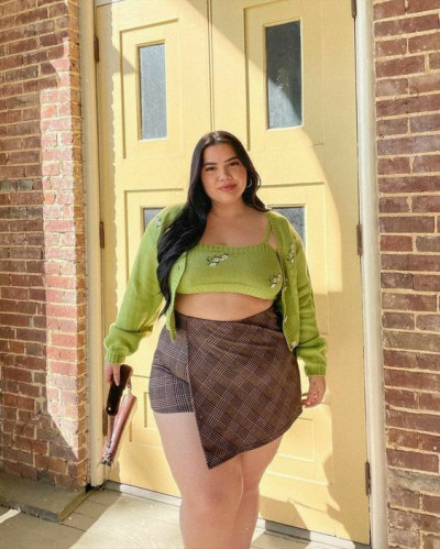 Cool styles chubby cute girls plus-size clothing, girls' outfit, curvy girl, t-shirt: plus-size clothing,  curvy girl,  girls' outfit  